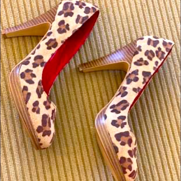 Leopard print high heels - Picture 2 of 3